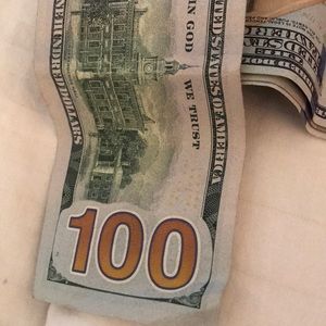 Meet your Posher, Ellen